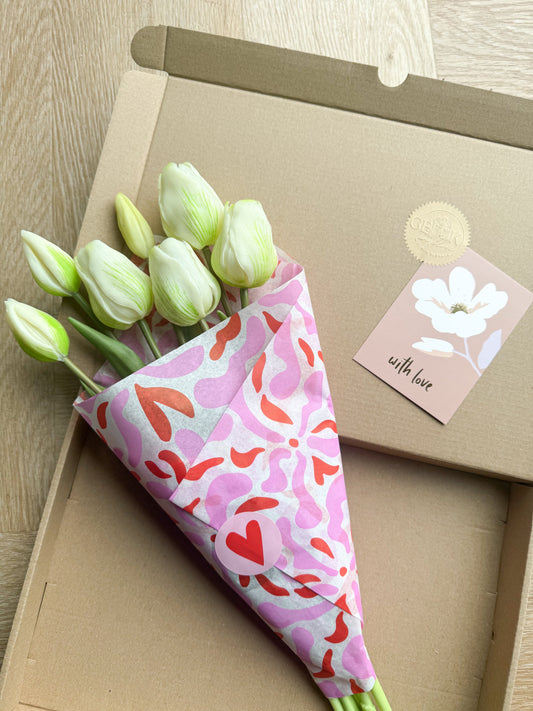 Brievenbuscadeautje met zijden bloemen | Tulpen Geluk in bloei